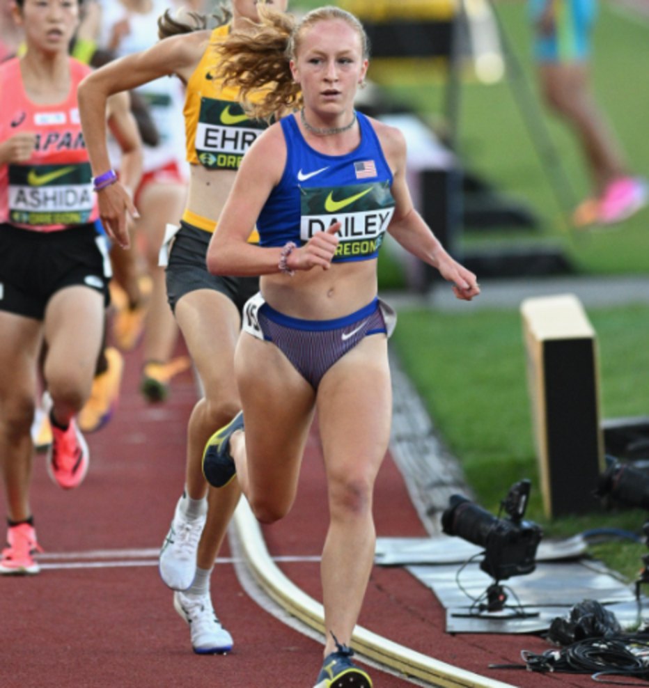 Chiara Dailey racing for Team USA at the World Athletics U20 Championships in Eugene